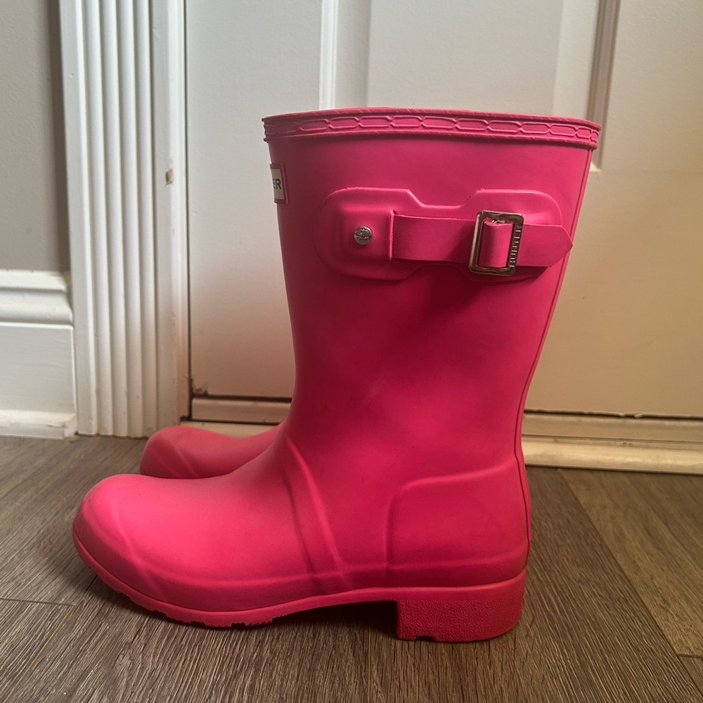 Hunter Fuchsia Waterproof Boots - Picture 3 of 6